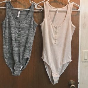 Bundle of two one pieces